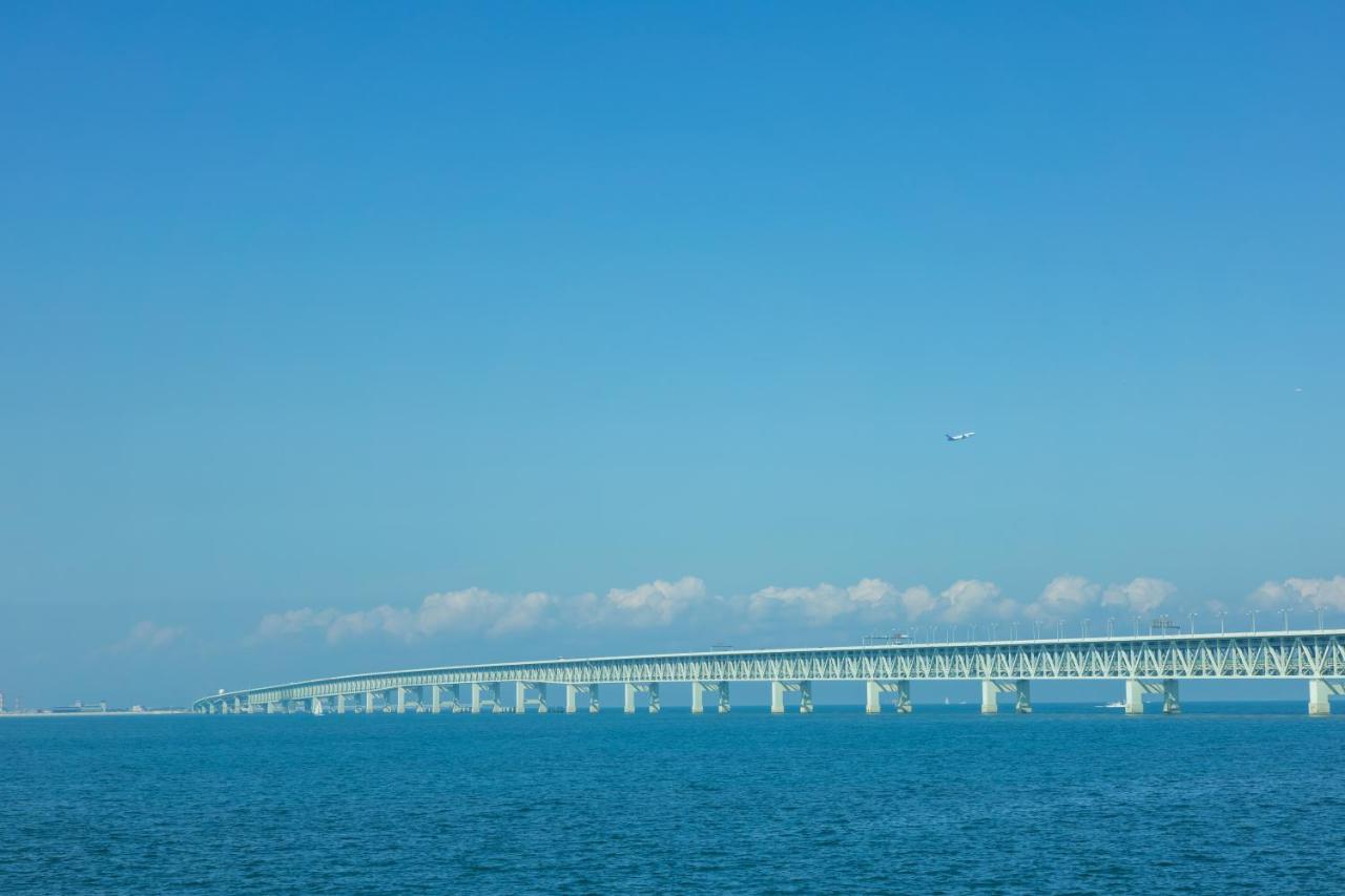 Omo Kansai Airport By Hoshino Resorts Идзумисано Экстерьер фото The Sunshine Skyway Bridge