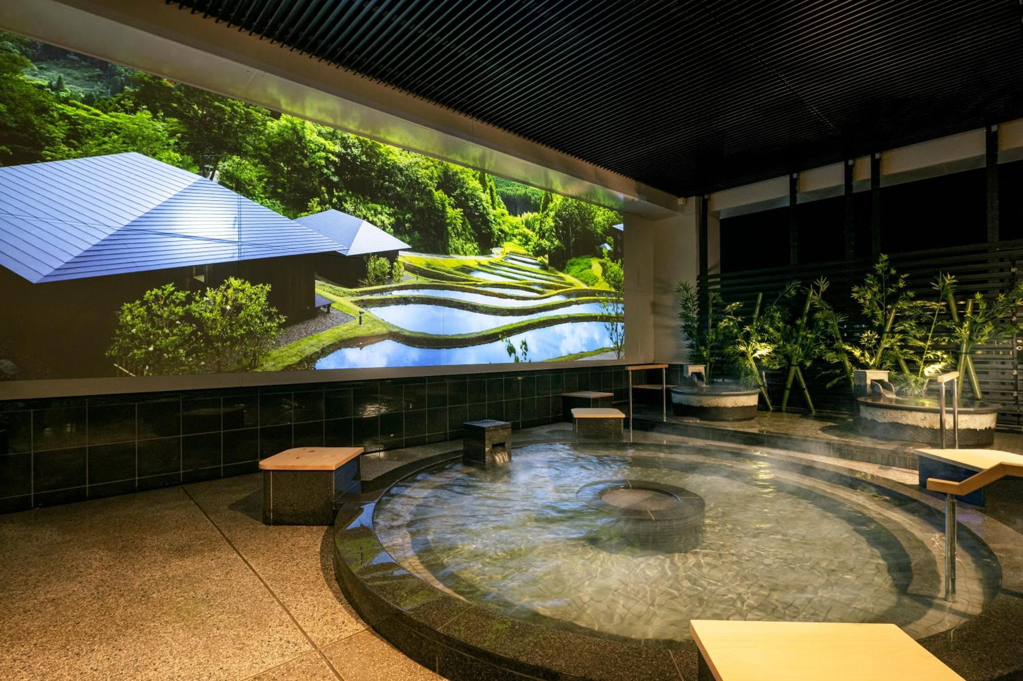 Omo Kansai Airport By Hoshino Resorts Идзумисано Экстерьер фото A public onsen in Tokyo